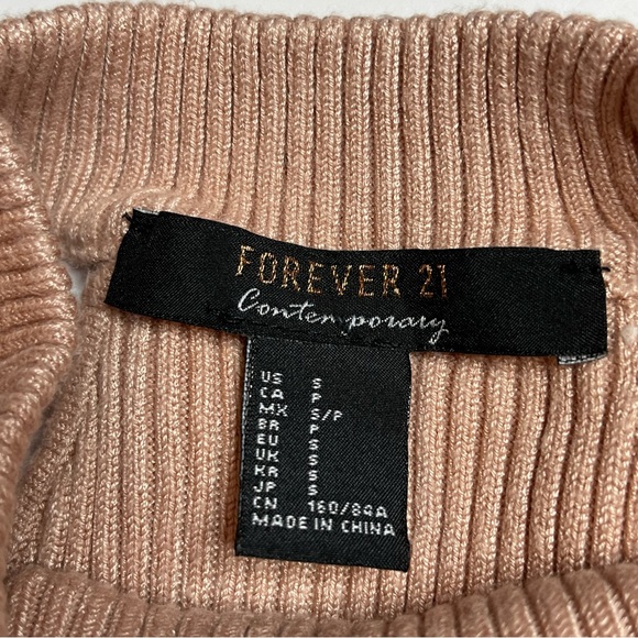 Forever 21 Cold Shoulder Long Sleeve Top - Picture 4 of 6